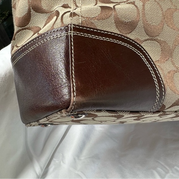 Coach monogram tote shoulder bag - Picture 7 of 15